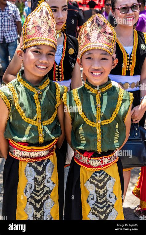 Pakaian Tradisional Kadazan Dusun Lelaki Tempah Sewa Untuk Sebarang D