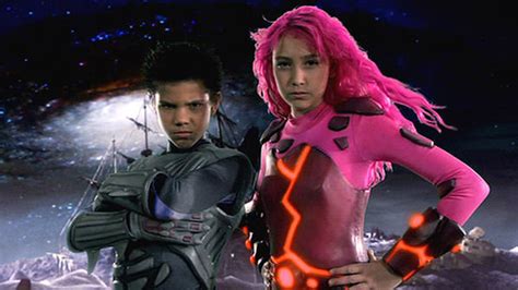 Taylor lautner and taylor dooley played sharboy and lavagirl, respectively, as child actors in that earlier movie. Linus sharkboy and lavagirl now | The Adventures of ...