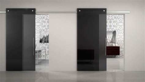 Porta scorrevole a chiave greca. Porte in solo vetro - Design unico di OWL GLASS