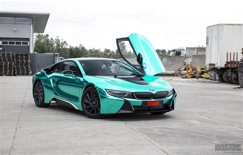 How hard is it and how much does it cost to maintain a ferrari f12berlinetta? BMW i8 Turqoise Chrome - JD Customs