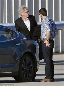 Star Wars Harrison Ford Flies Himself Out Of Santa Monica On A Private