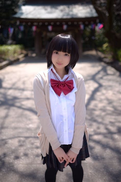 黒髪ショートへアで妹系低身長ちゃんの制服＆ちょいエロ自撮り！ 清楚系ビッチのエロ画像・動画ブログ