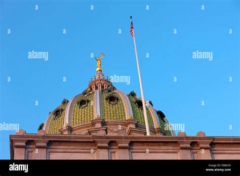 Pennsylvania State Capitol Dome Hi Res Stock Photography And Images Alamy