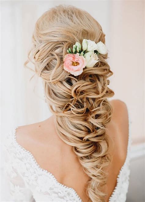 10 Gorgeous Wedding Hairstyles For Long Hair Woman Getting Married