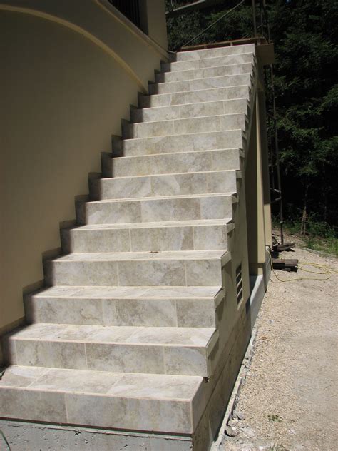 Tiled Stairs By Central Coast Tile Santacruzconstructionguild