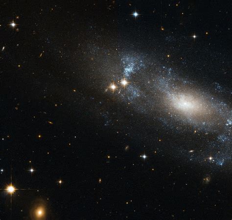 A Loose Spiral Galaxy Esahubble Telescopio Nasa