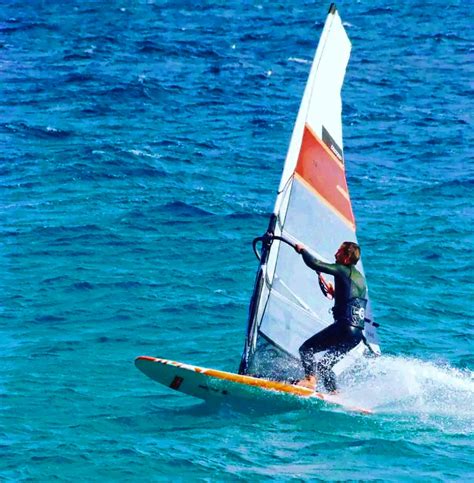 Everything You Must Know About Windsurfing Blazingfact