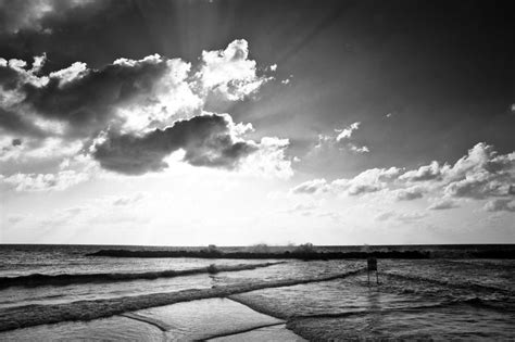 In an ideal square wave, the transitions between minimum and maximum are instantaneous. Rare Square-Shaped Waves In France Look Inviting, But They ...