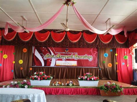 Pentas akhir tahun di sekolah tidak hanya menjadi sarana pertunjukan pentas seni anak. 240 Idea Hiasan Pentas Sekolah