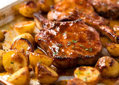 Oven Baked Pork Chops With Potatoes Therecipecritic