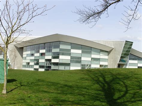 South Vancouver Seniors' Centre - LEES+Associates