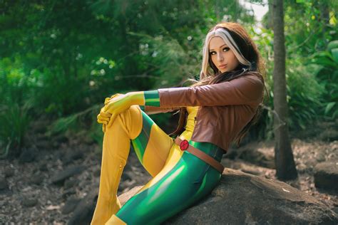Download Two Toned Hair Brunette Leather Jacket X Men Depth Of Field Green Eyes Rogue Marvel