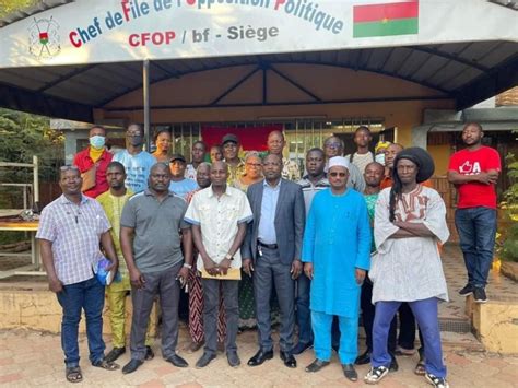 Burkina Faso Le Mouvement Populaire Sauvons Le Burkina échange Avec Le