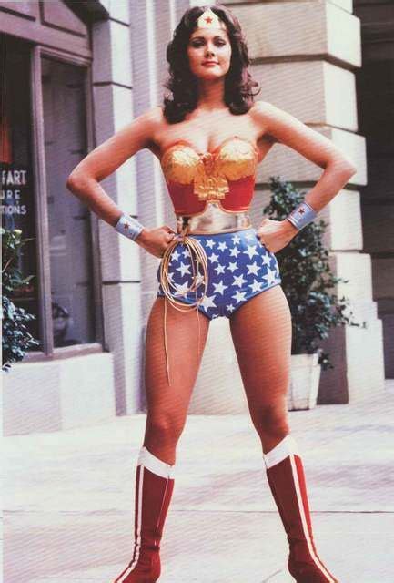 Wonder Woman Lynda Carter Poster X Women Tv Linda Carter Wonder