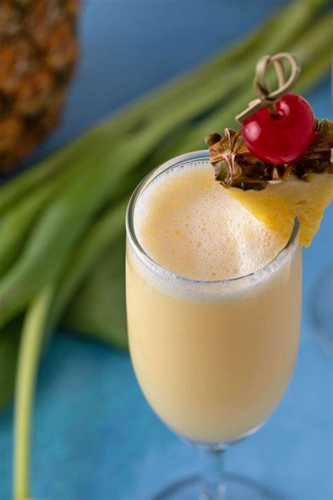 These Beautiful Delicious And Easy Pineapple Cream Mimosas Will Be A