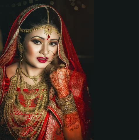 Best Red Saree Makeup Tips Makeup For Red Saree Red Saree Style And Makeup Ideas Lady India