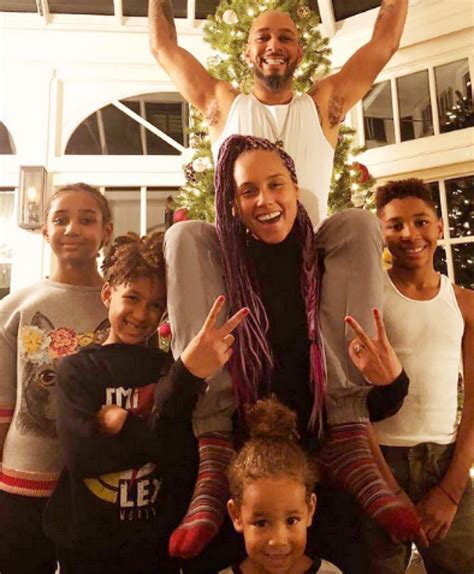 Alicia keys and swizz beatz have two kids, genesis and egypt, together. ALICIA KEYS: 'WE ARE A BEAUTIFUL BLENDED FAMILY'