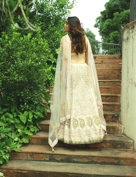 What two colors make purple? Pin on Mehendi Outfits