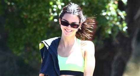 Kendall Jenner Bares Her Toned Midriff On A Hike With Friends Fai