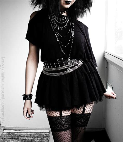 Black Widow Sanctuary ~ I Like This But The Skirt Is Far Too Short So In Future I Could Goth Up