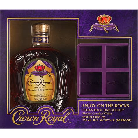 Crown Royal Fine Deluxe Blended Canadian Whiskey T Set With Ice Mold