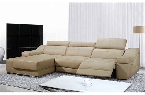Victor est un canapé de luxe avec surface entièrement revêtue de cuir. - canapé d'angle double relax en cuir de buffle italien de ...