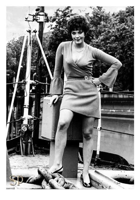 Linda Thorson As Tara In The Avengers Avengers Women Avengers Girl