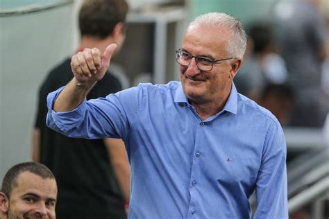 Find the perfect atletico mg v atletico pr brasileirao series a 2015 stock photos and editorial news select from premium atletico mg v atletico pr brasileirao series a 2015 of the highest quality. Athletico-PR: Dorival Junior aprova chegada de Walter