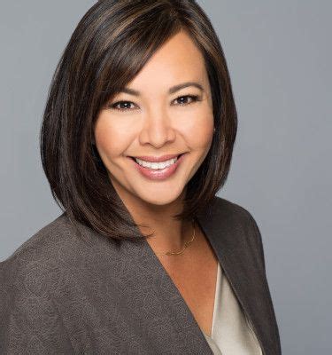 It's probably one of the most favored business hairstyle in the industry as it's gorgeous, classy, and feminine all at once. Pin on business shots