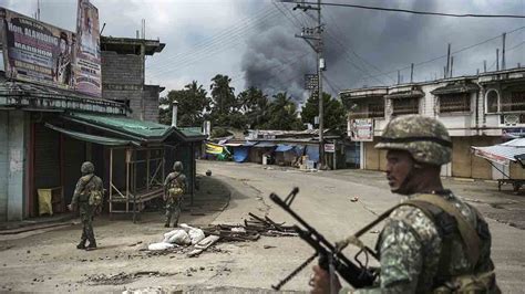 Cgtn Goes Inside The War Zone In Marawi Youtube
