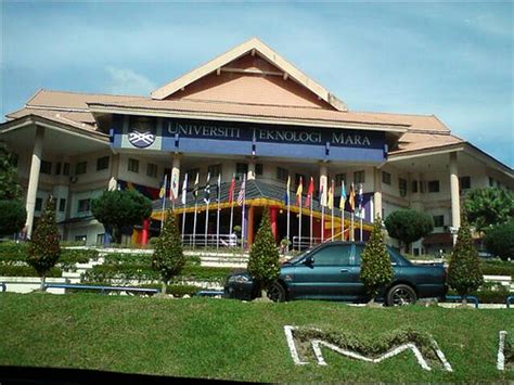 Pelbagai program peringkat diploma ditawarkan bagi kemasukan sesi april, mei dan jun 2012 antaranya diploma kejururawatan, diploma usahasama uitm (diploma pengajian sukan dan diploma pengurusan dan teknologi pejabat. fieza lalaa: Diploma pengurusan maklumat