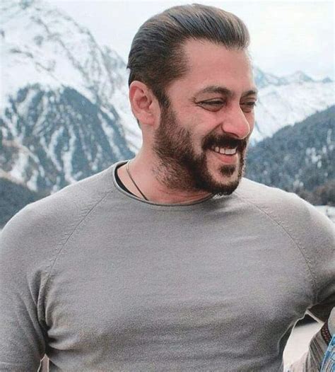 Salman Khan Cute Smile Pictures Colorfullhdwallpapers Salmankhan