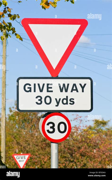 Give Way Uk Traffic Sign Stock Photo Alamy