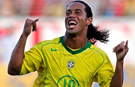 Ronaldinho Gaúcho Em Sjc Ingressos Começam A Ser Vendidos