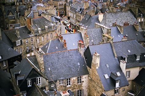 In der nähe gibt es einen kleinen flughafen, ansonsten ist. Die Altstadt in Saint-Malo von der Cathédrale Saint ...