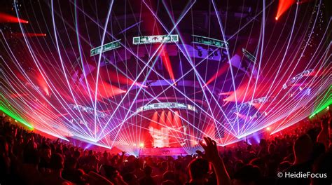 Tomorrowland 2018 Laser Show Hd Wallpaper ·① Wallpapertag