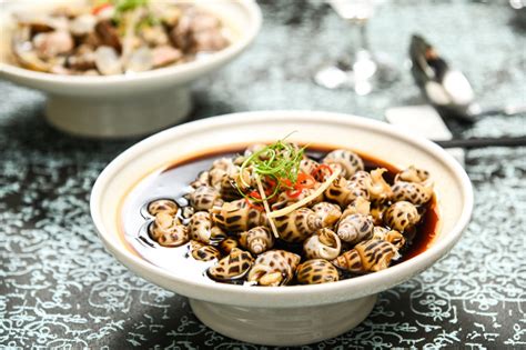 Jul 12, 2017 · 澳门香港金牌海鲜火锅怎么样？：这是一家经营各式粤菜、火锅的酒楼? 在京城，谁把正宗港味搬上餐桌？探店禧萃香港海鲜火锅 | 国际教育|家庭生活|社区活动