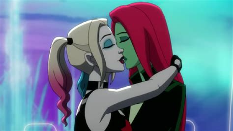 harley quinn and poison ivy and 6 other queer comic book couples we d love to see in live