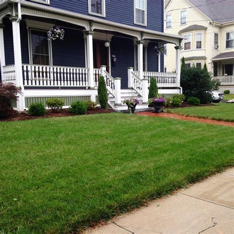 At new england lawncare an assigned, state licensed, lawn care professional will work with homeowners to help achieve the vision that's in mind for the lawn of your dreams. Stefano's Landscaping