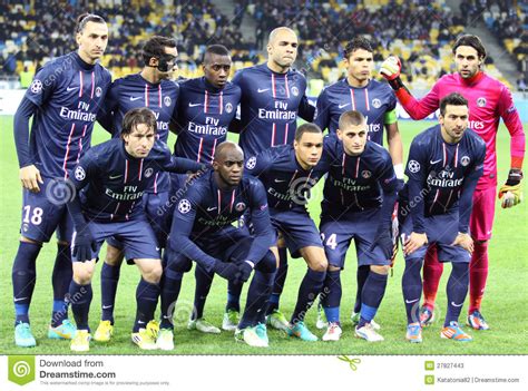 Follow sportskeeda for all the latest news about psg and much more. FC Paris Saint-Germain Team Pose For A Group Photo ...
