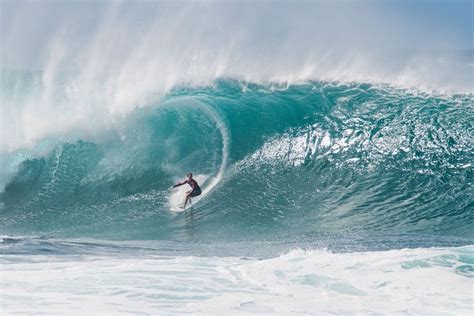 Your Guide To Oahus Winter Surf Contests On The North Shore Hawaii