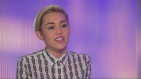 miley cyrus robin roberts make barbara walters 10 most fascinating people of the year list