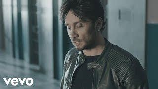 Portati via tutto questo amore che non è mai amore. Portami Via Fabrizio Moro Accordi e Testo