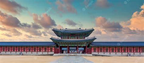 Premium Photo Gyeongbok Palace In Seoul City Gyeongbokgung Palace Landmark Of Seoul South