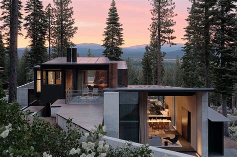 A Minimalist Modern Mountain Home In California Modern Mountain Home