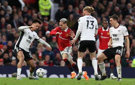 Man United Vs Fulham Highlights Manchester United Come From Behind To