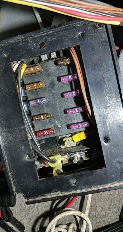 Hello i was wondering if anyone had a fuse box diagram they could email me or post iv been having problems with my 2001 slk 230 for some reason when i turn. Fuse Box In Boat - Wiring Diagram