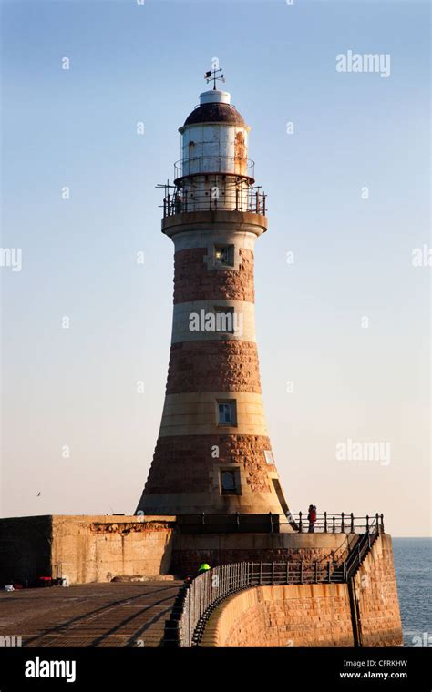 Roker Lighthouse Sunderland England Stock Photo Alamy