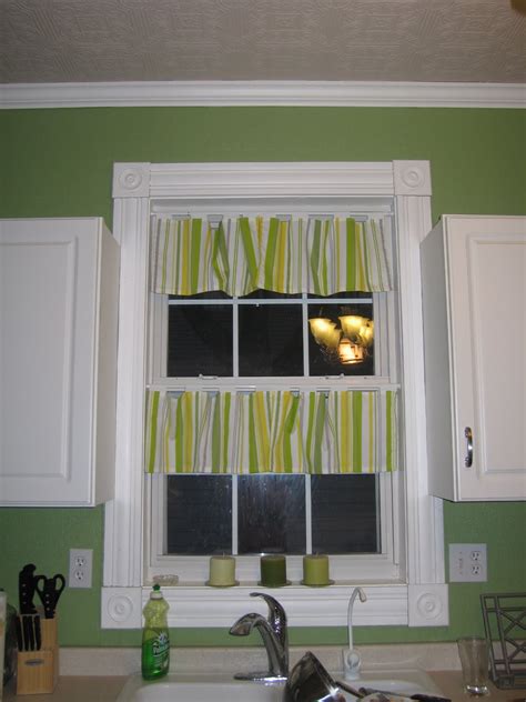 Maybe you would like to learn more about one of these? Lotte Lu and Brother Too: DIY CHEAP kitchen curtains
