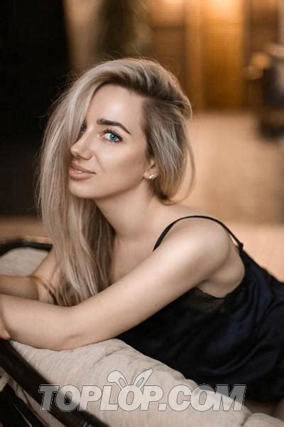 Beautiful Woman Anastasiya 32 Yrsold From Minsk Belarus I Am A